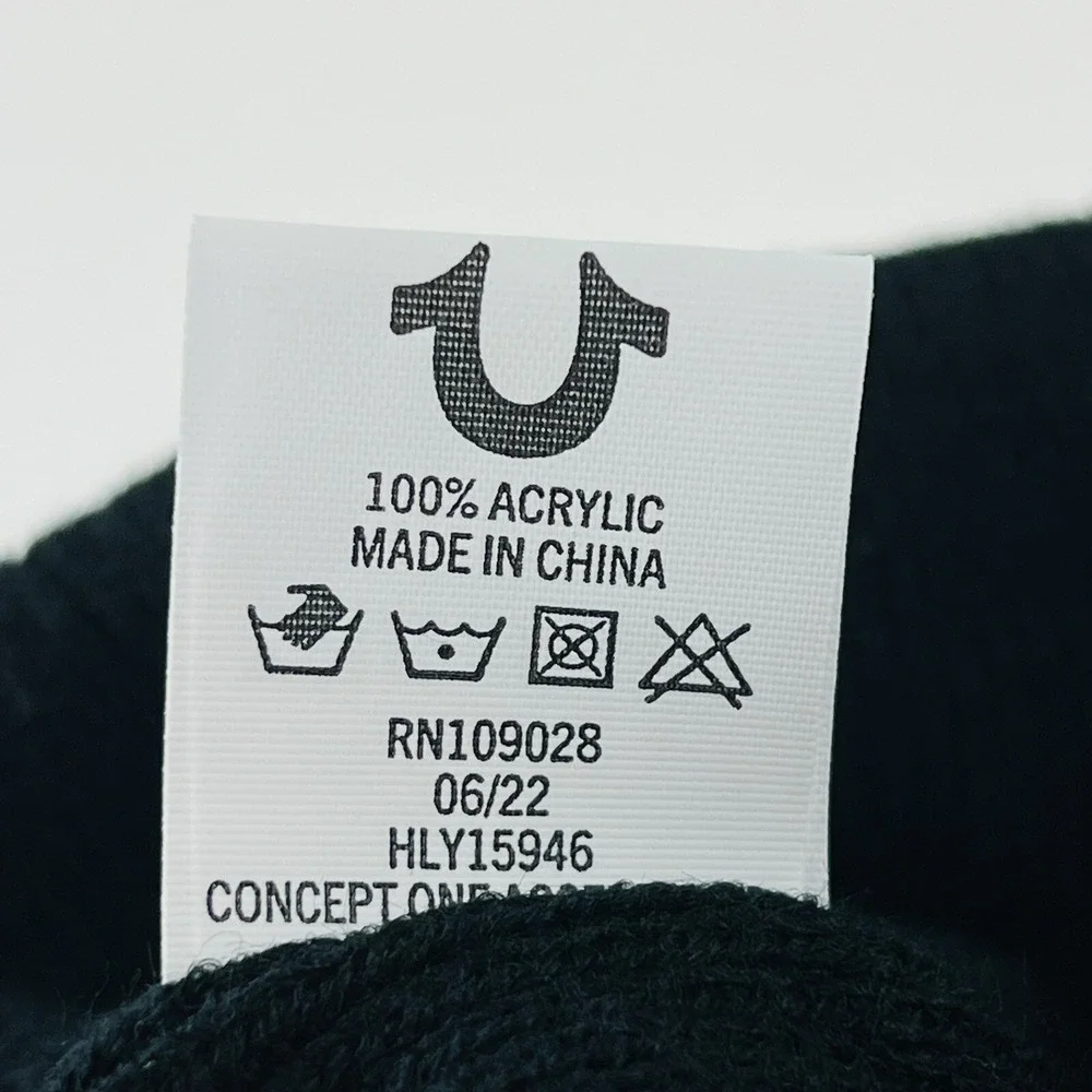 NWT True Religion Kids Hat & Gloves 2-Pieces Set Black Grey Logo‎ Front One Size